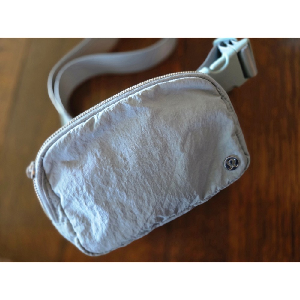 lululemon Everywhere Belt Bag 1L Light Grey Crinkle Nylon Waist Pack Crossbody
